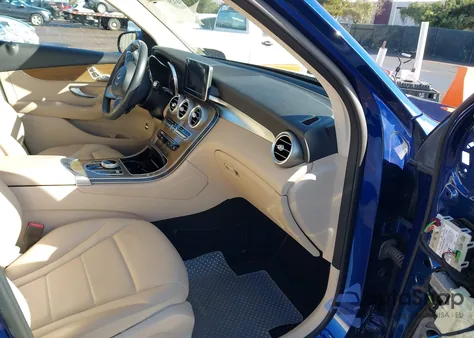 2018 Mercedes-Benz Glc 300 z USA, uszkodzony, nr VIN WDC0G4JB9JV016294